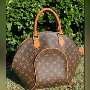 Louis Vuitton Ellipse MM